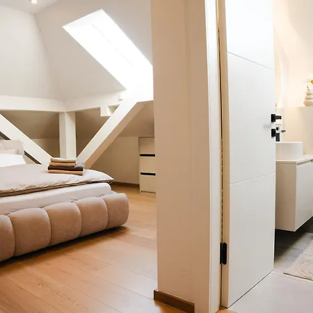 Apartman Penthouse Roya *