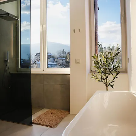 Penthouse Roya 아파트 Bihać